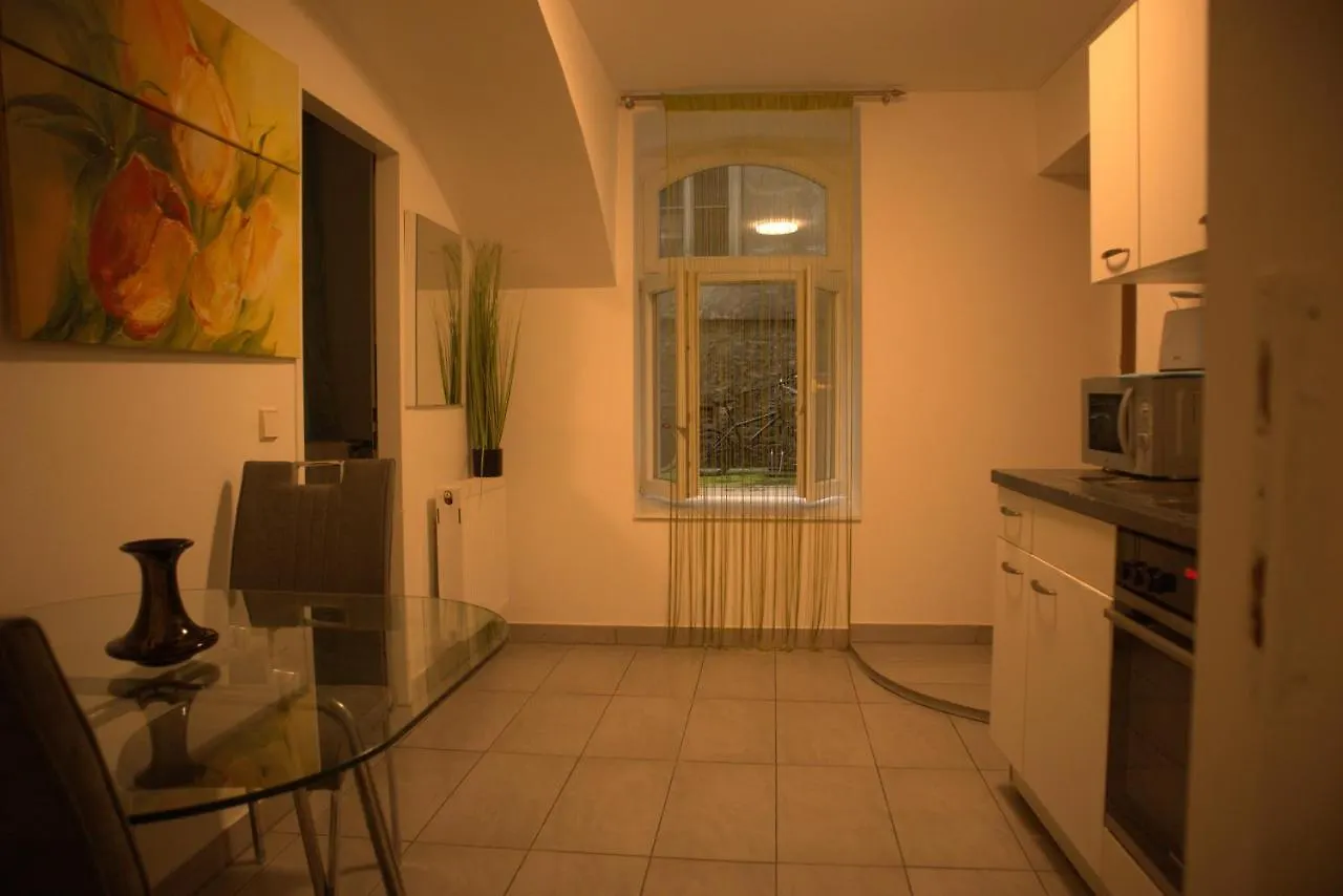 Brilliant Souterrain Apt. - Prater Amuesement Park Apartment Vienna